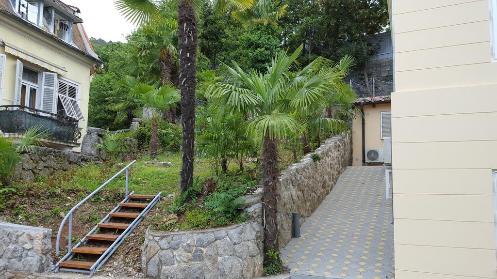 Apartments Villa Atta Opatija Extérieur photo